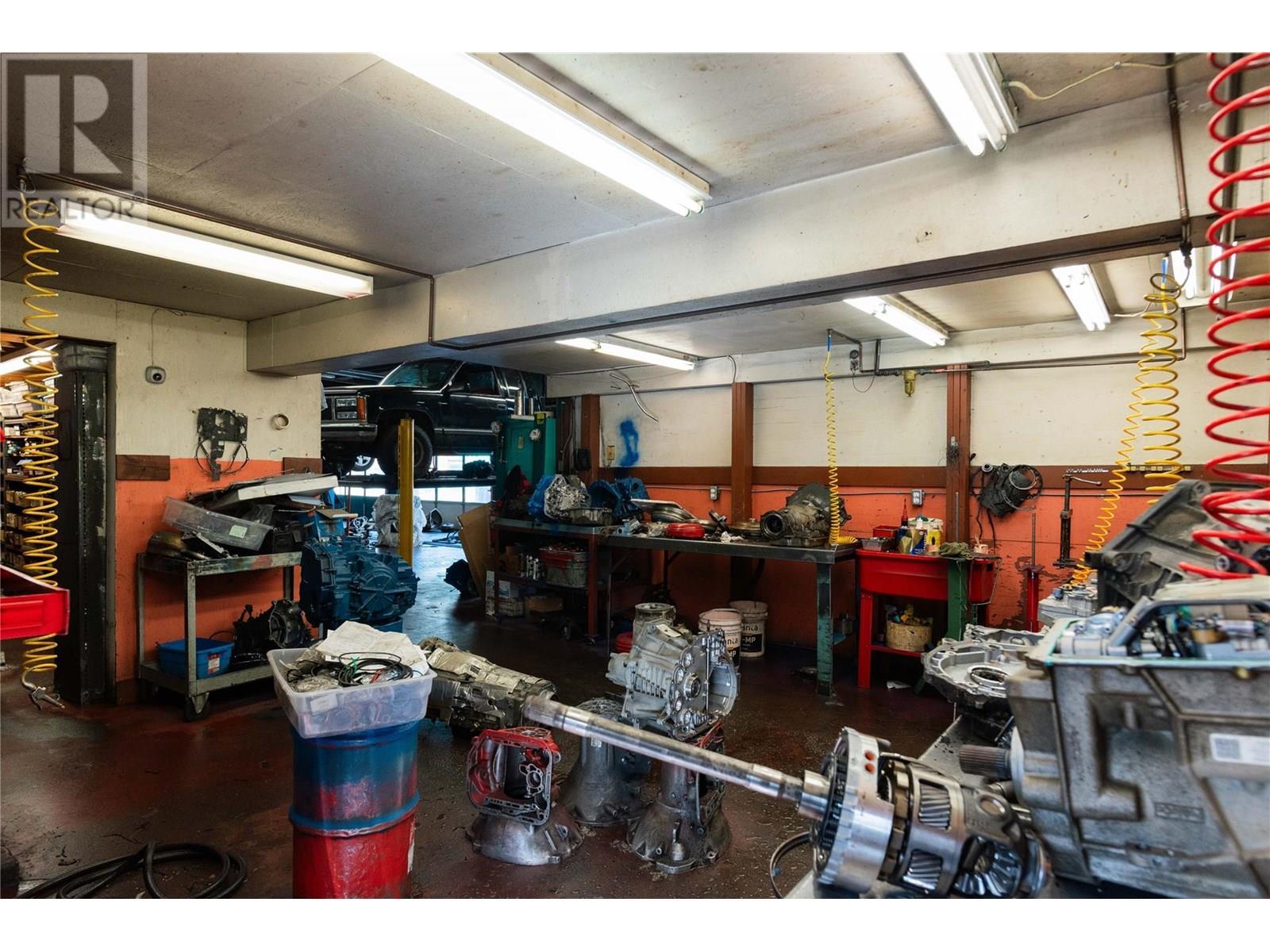 2865 B And 2929 Highway Drive, Trail, BC