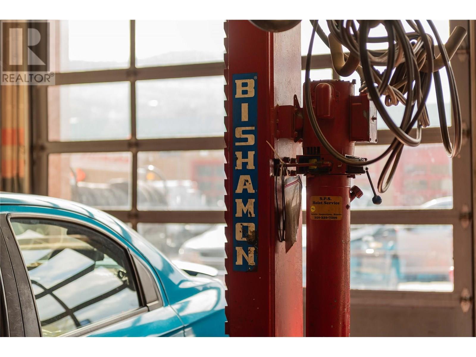 2865 B And 2929 Highway Drive, Trail, BC