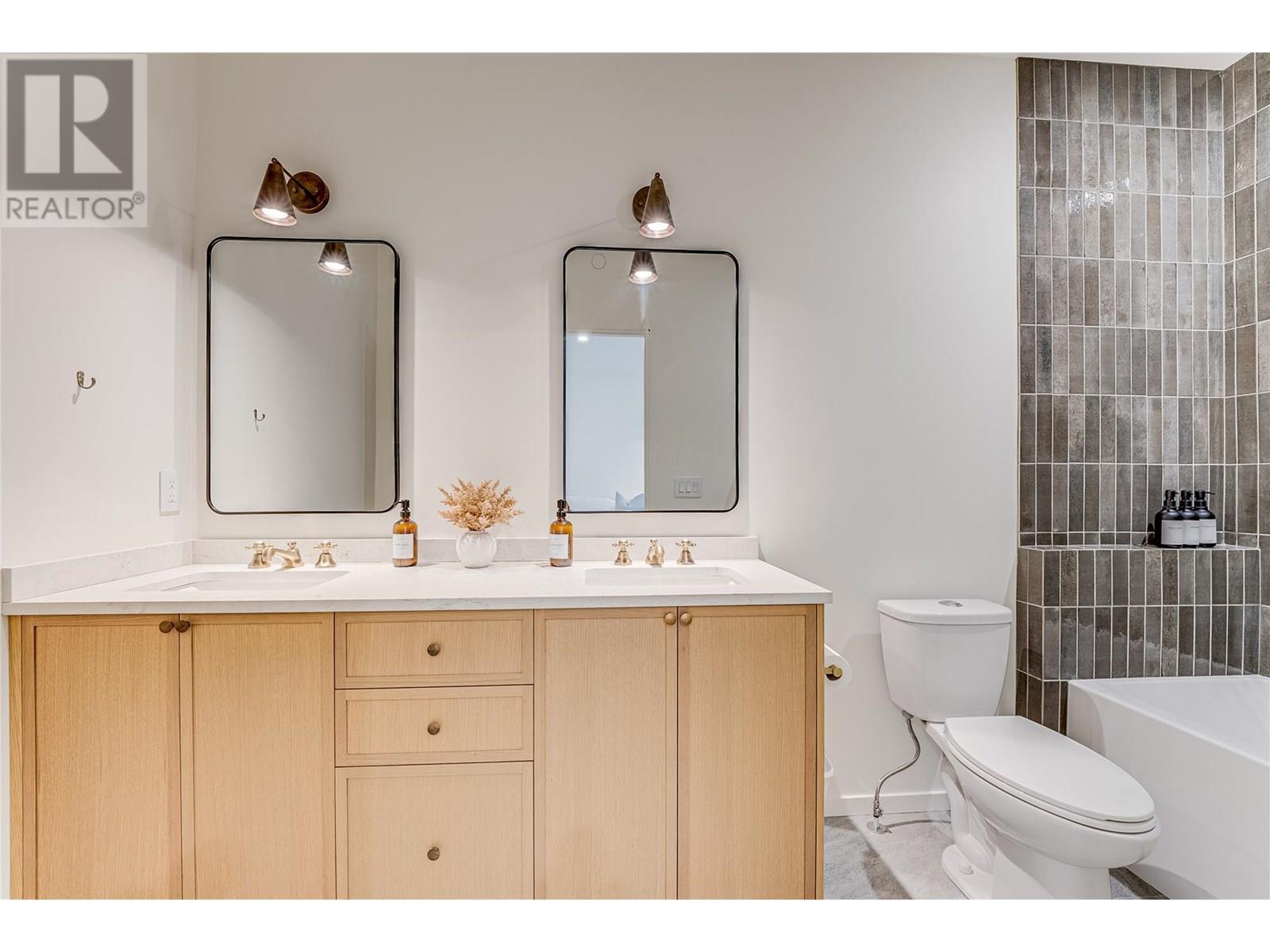 9963 Purcell Drive, Silver Star, BC - Indoor Photo Showing Bathroom