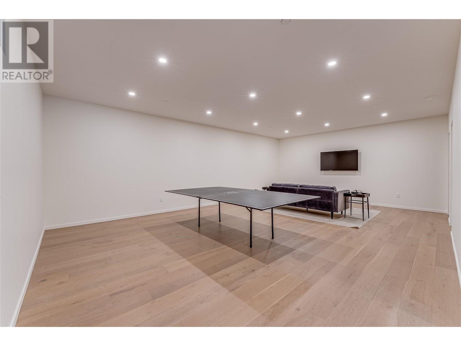 9963 Purcell Drive, Silver Star, BC - Indoor Photo Showing Other Room