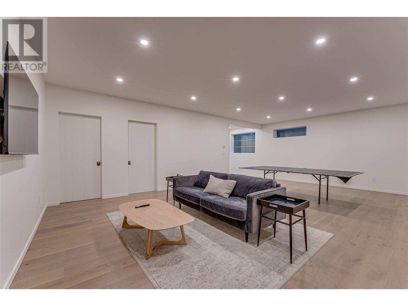 9963 Purcell Drive, Silver Star, BC - Indoor