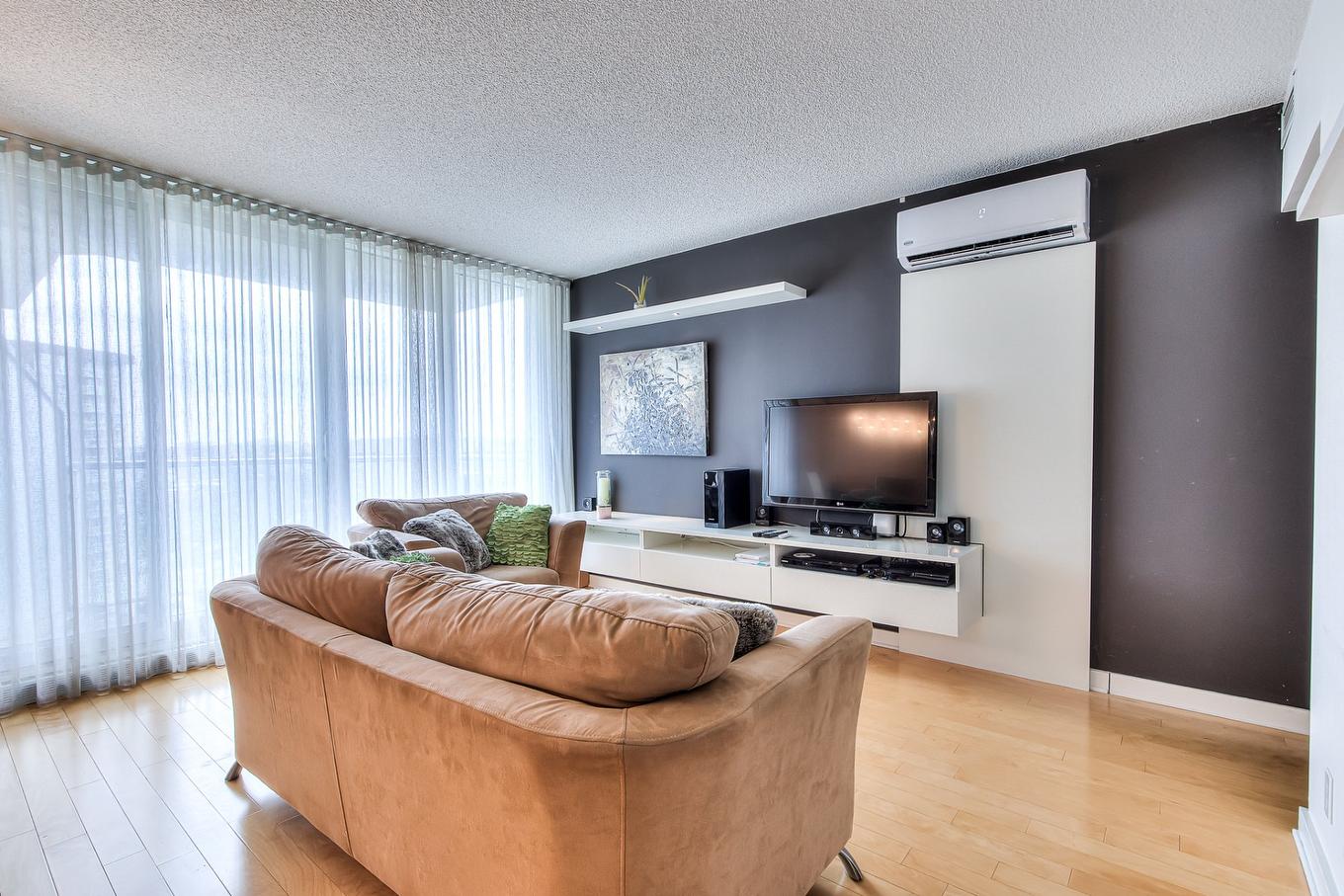 Salon - 1114-10550 Place De L'Acadie, Montréal (Ahuntsic-Cartierville), QC - Indoor Photo Showing Living Room