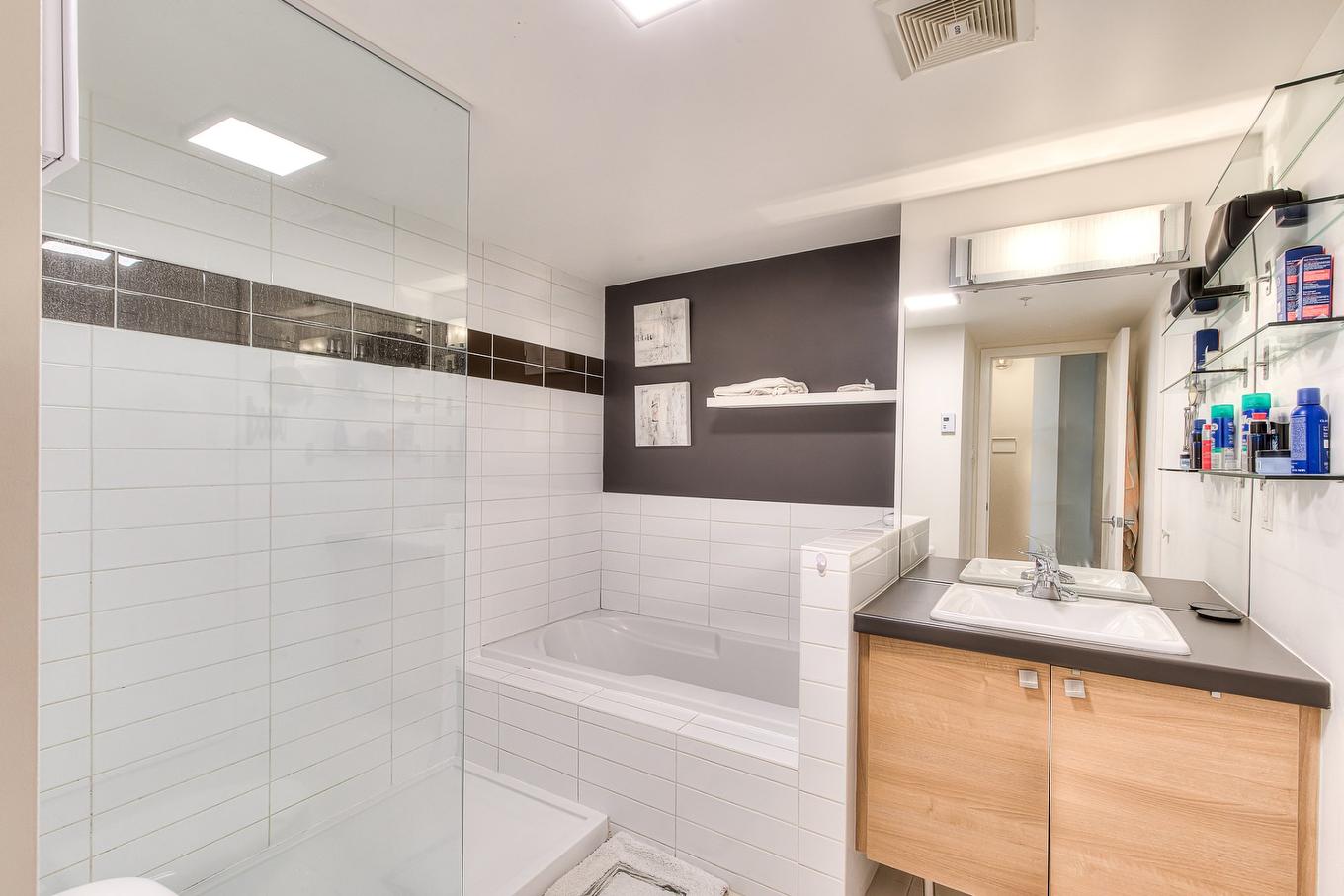 Salle de bains - 1114-10550 Place De L'Acadie, Montréal (Ahuntsic-Cartierville), QC - Indoor Photo Showing Bathroom