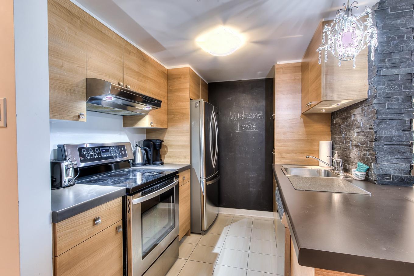 Cuisine - 1114-10550 Place De L'Acadie, Montréal (Ahuntsic-Cartierville), QC - Indoor Photo Showing Kitchen