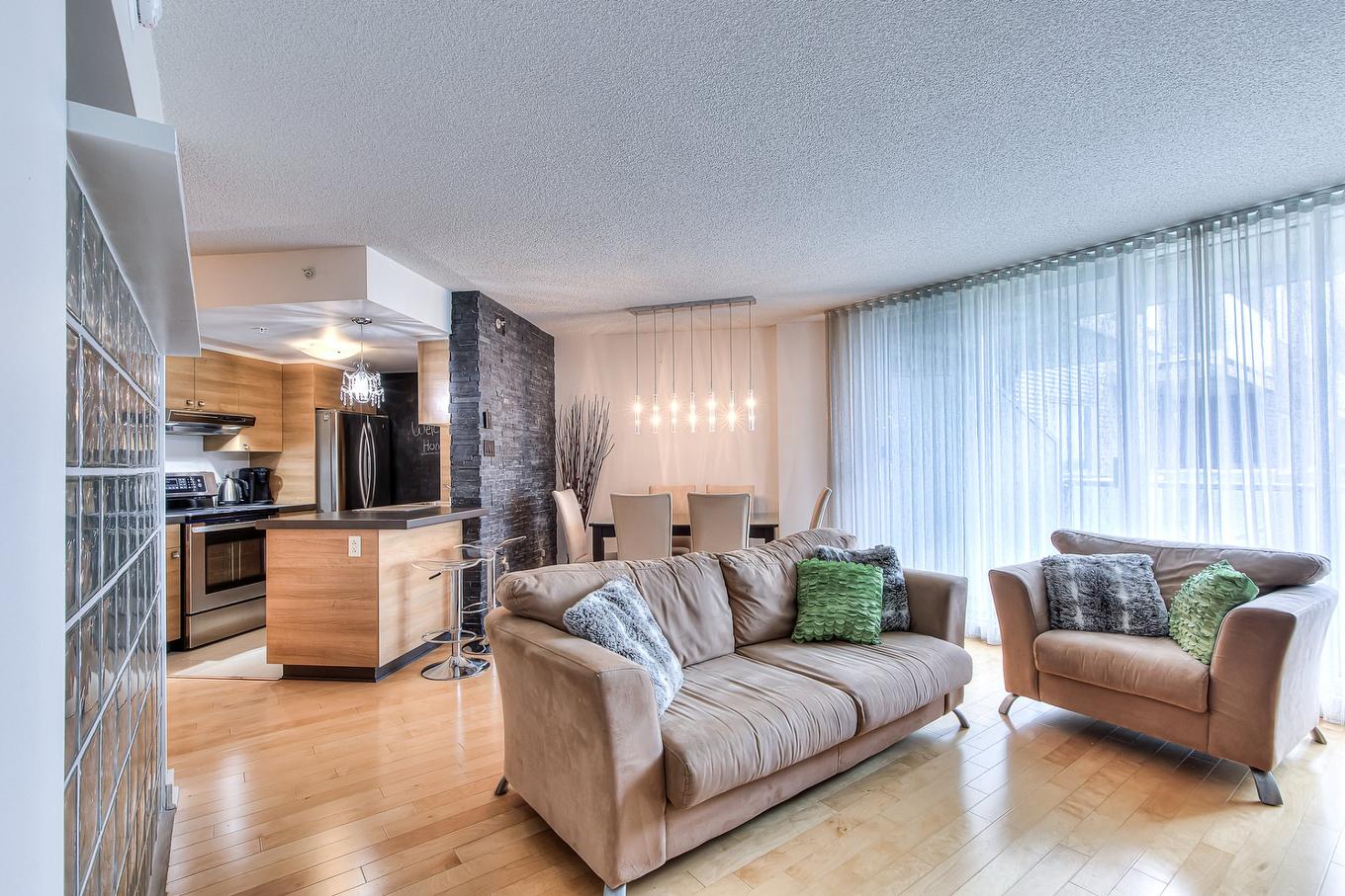 Vue d'ensemble - 1114-10550 Place De L'Acadie, Montréal (Ahuntsic-Cartierville), QC - Indoor Photo Showing Living Room