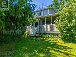 Charming Farmhouse with Wrap Around Screened Porch -