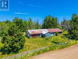 Larger Barn has Hydro & Water -