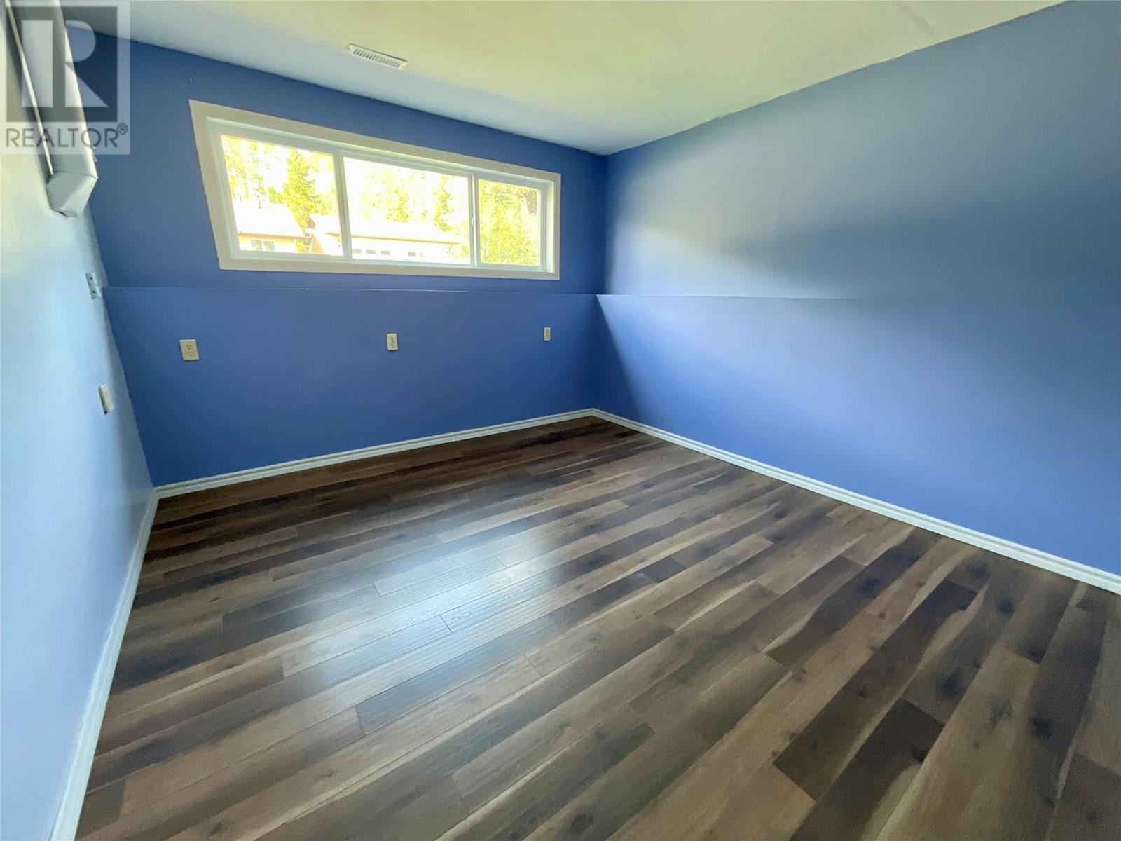 103 Hambrook Lane, Tumbler Ridge, BC - Indoor Photo Showing Other Room