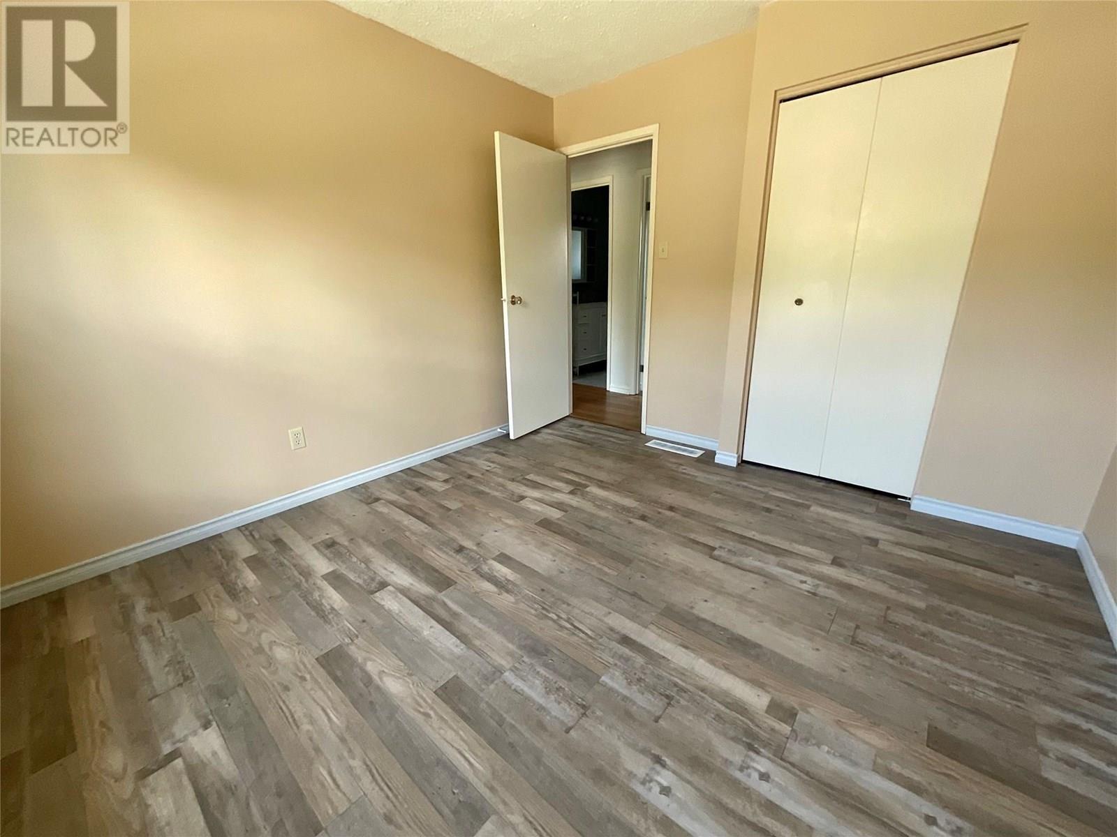 103 Hambrook Lane, Tumbler Ridge, BC - Indoor Photo Showing Other Room