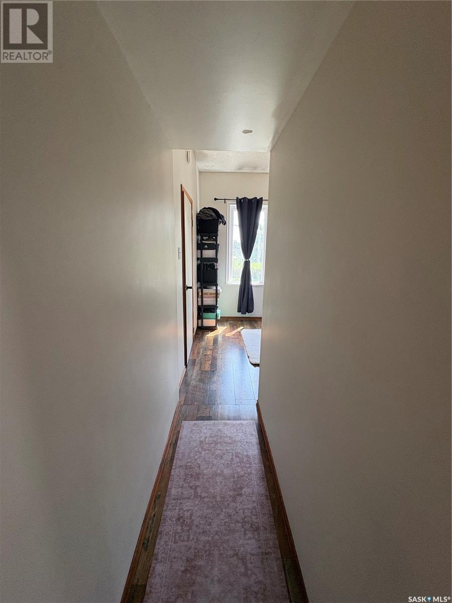 108 Warren Road, Kelliher, SK - Indoor Photo Showing Other Room