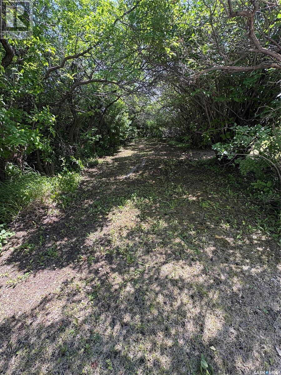 108 Warren Road, Kelliher, SK - Outdoor