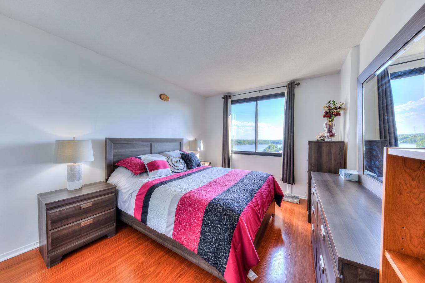 Bedroom - 1507-2555 Av. Du Havre-Des-Îles, Laval (Chomedey), QC - Indoor Photo Showing Bedroom