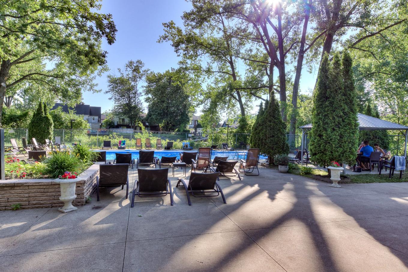 Pool - 1507-2555 Av. Du Havre-Des-Îles, Laval (Chomedey), QC - Outdoor