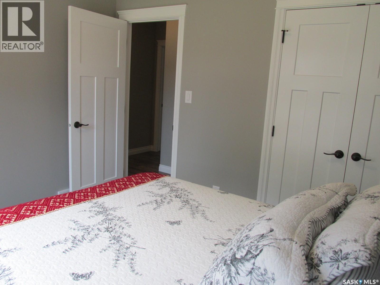 214 Hillside Drive, Tobin Lake, SK - Indoor Photo Showing Bedroom