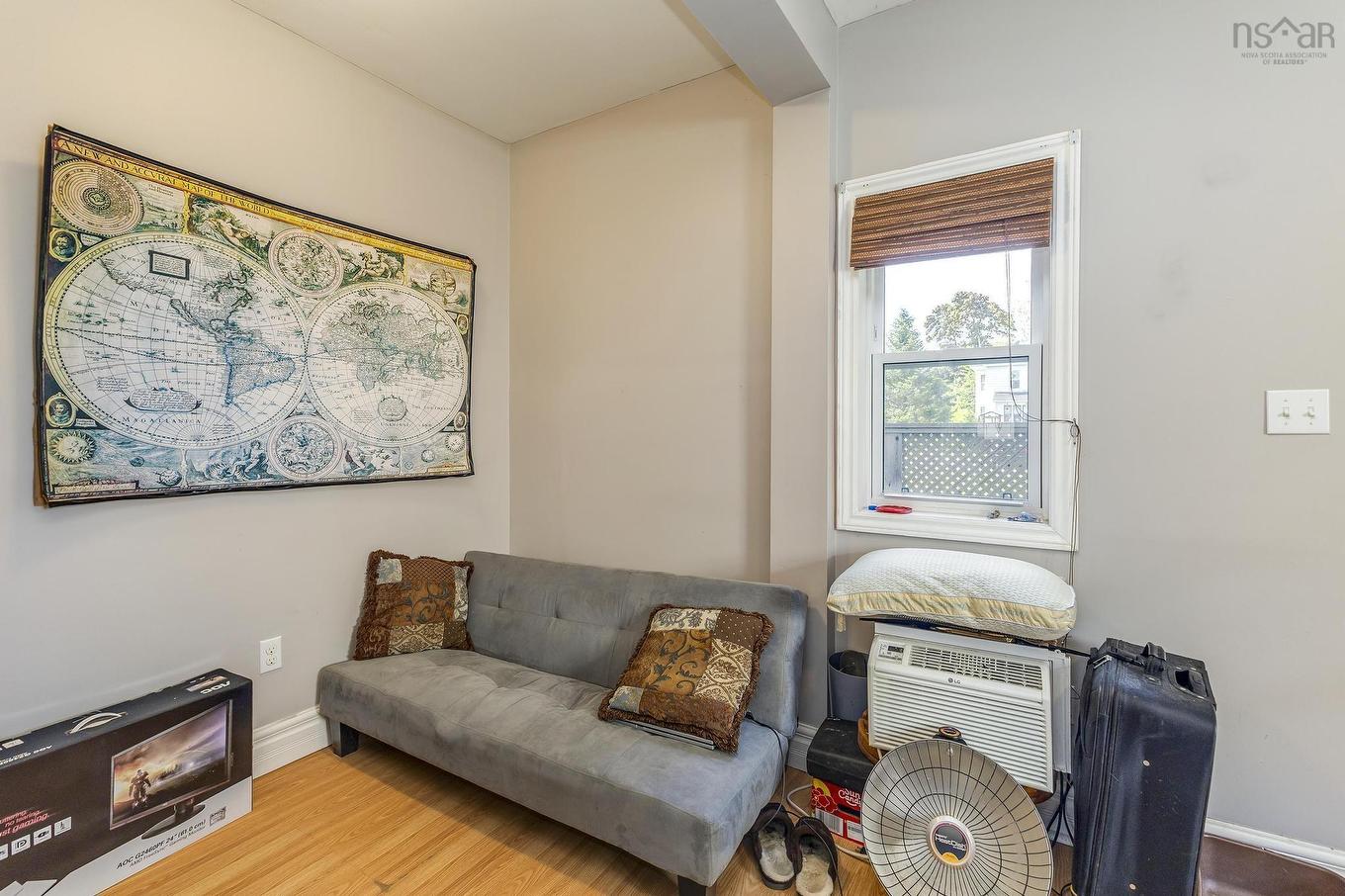 25 Jubilee Avenue, Stellarton, NS