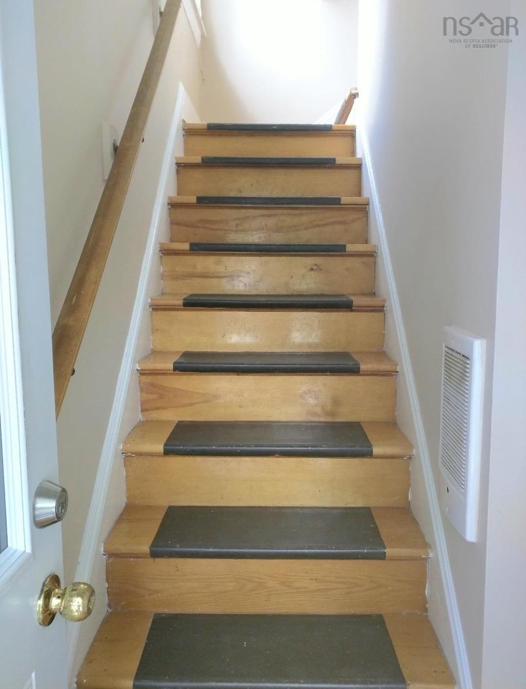 25 Jubilee Avenue, Stellarton, NS