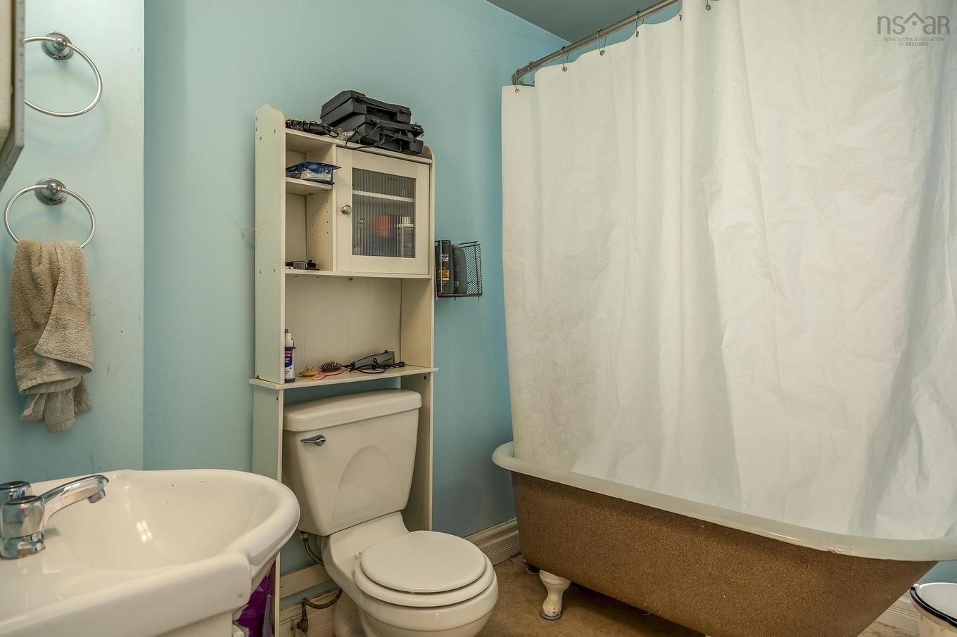 25 Jubilee Avenue, Stellarton, NS