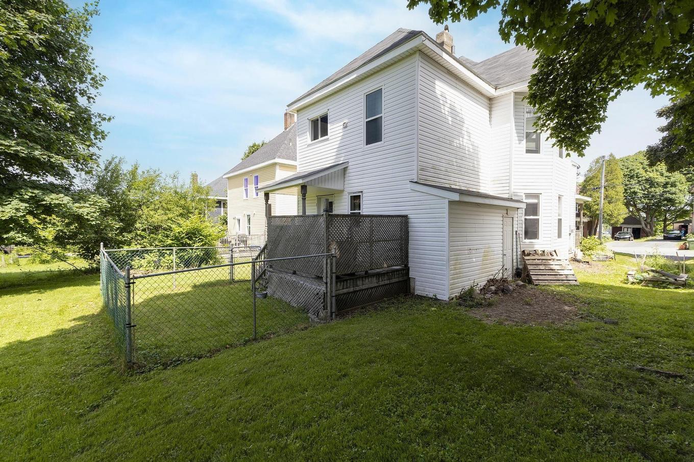 25 Jubilee Avenue, Stellarton, NS