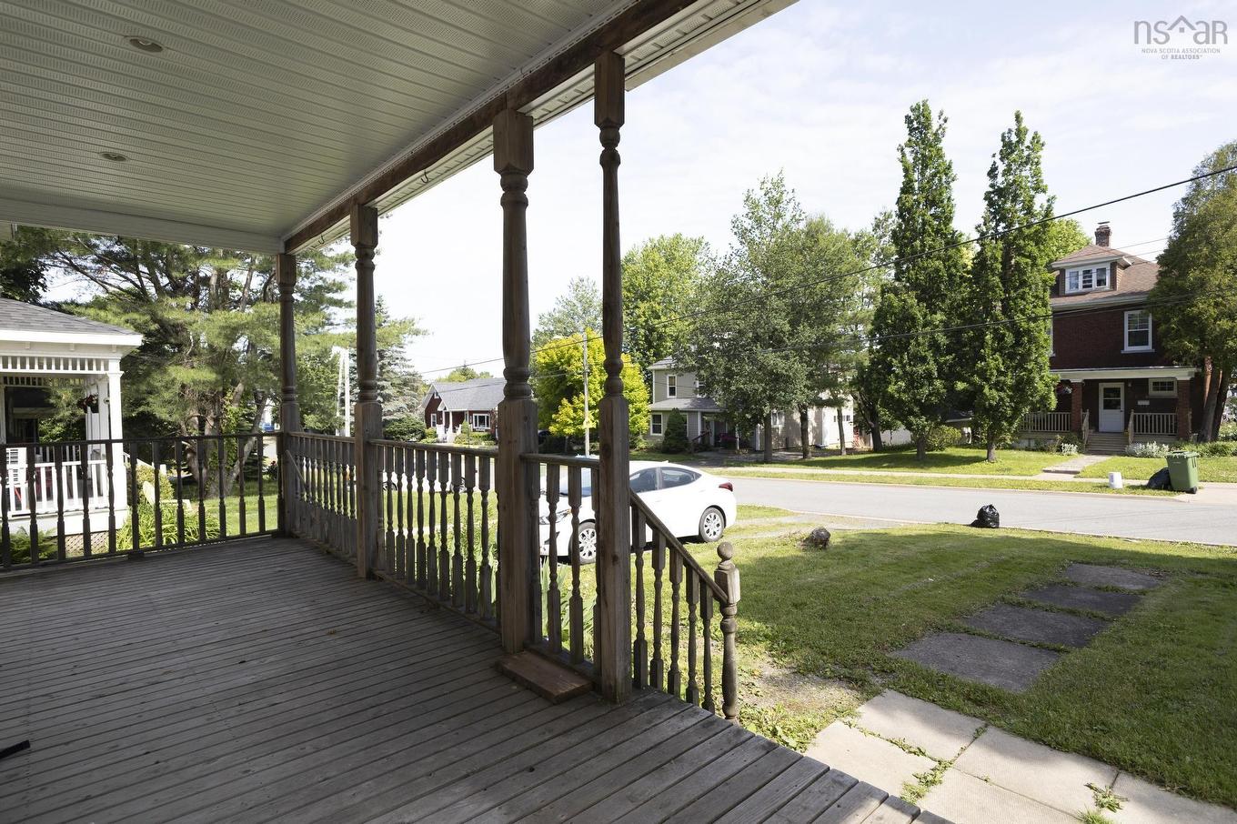 25 Jubilee Avenue, Stellarton, NS