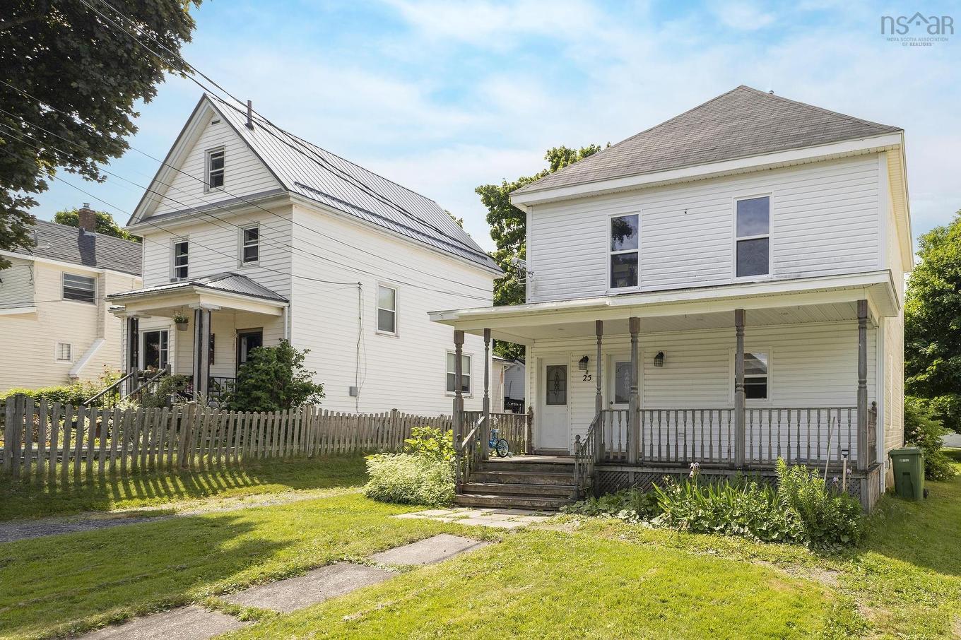 25 Jubilee Avenue, Stellarton, NS