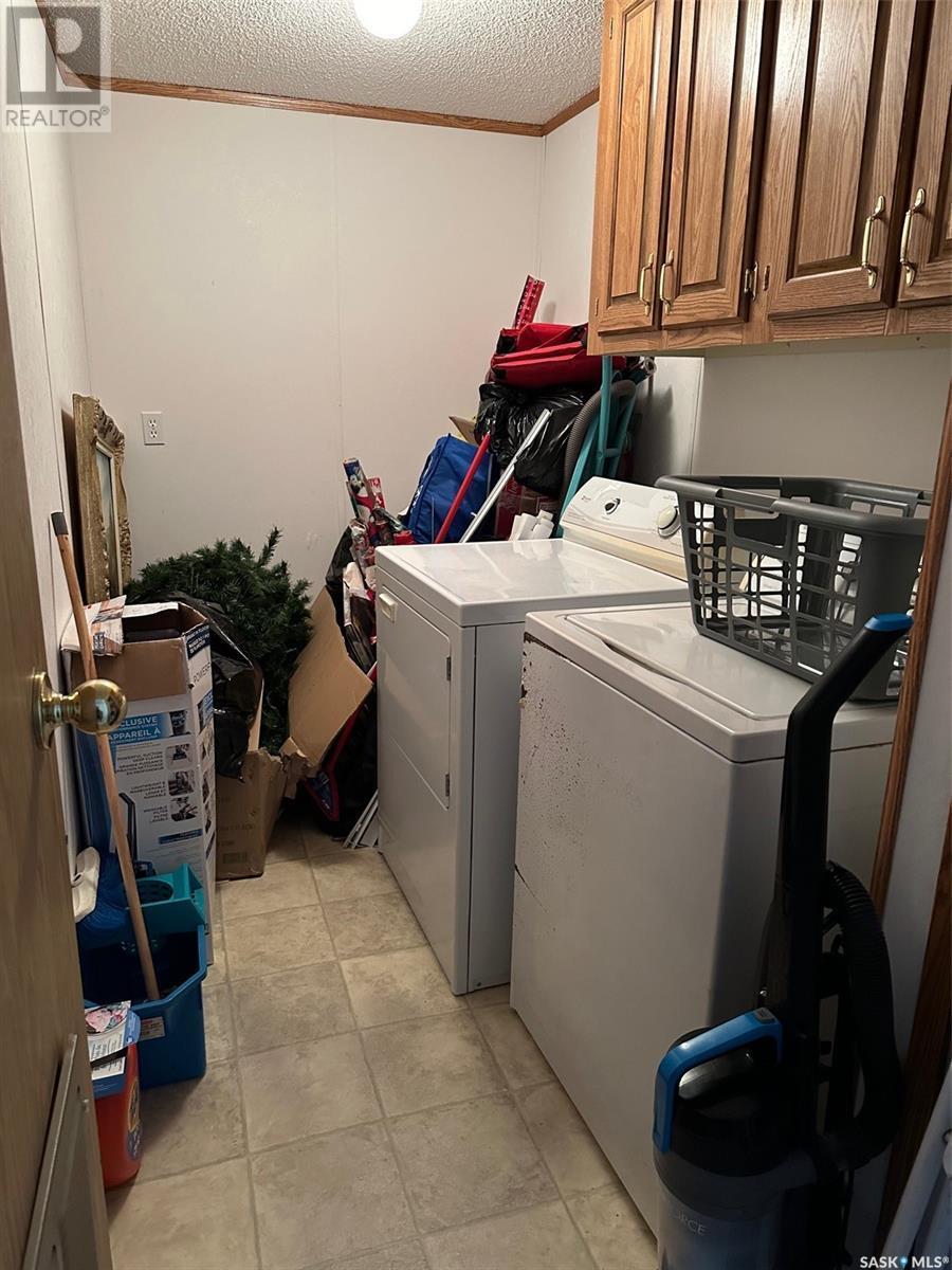 230 Main Street, Bienfait, SK