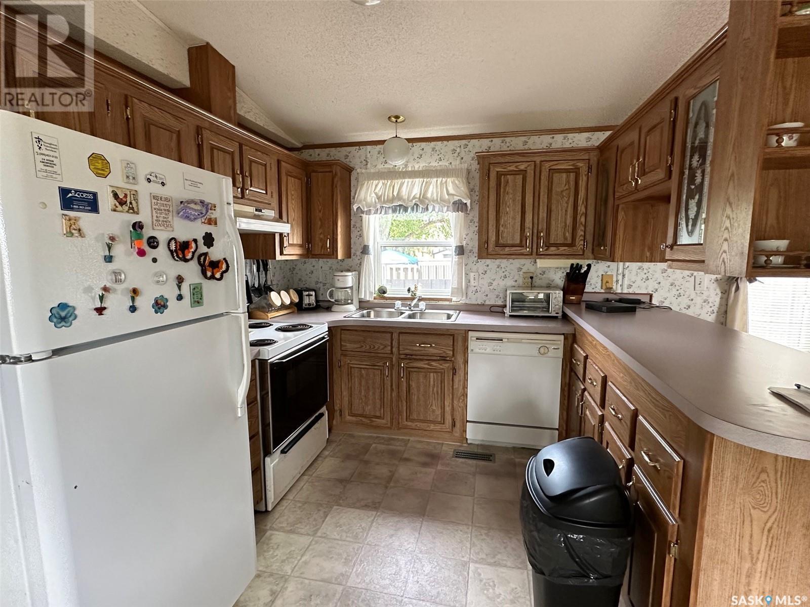 230 Main Street, Bienfait, SK