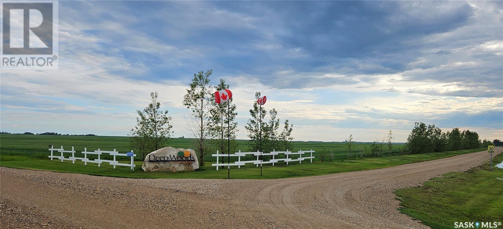 102 Enchanted Loop Deep Woods Rv Campground, Wakaw Lake, SK