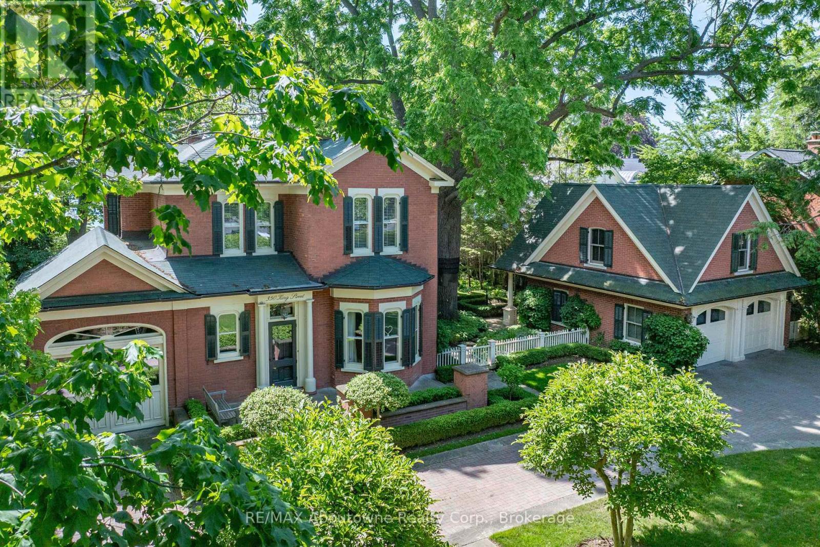 350 King Street, Oakville (Oo Old Oakville), ON - Outdoor