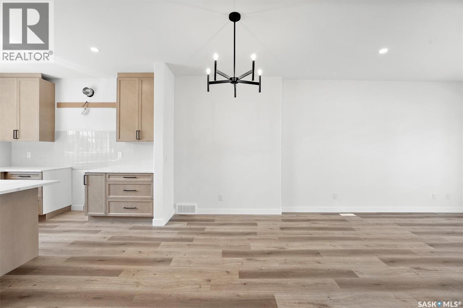 429 Eldorado Street, Warman, SK - Indoor Photo Showing Kitchen