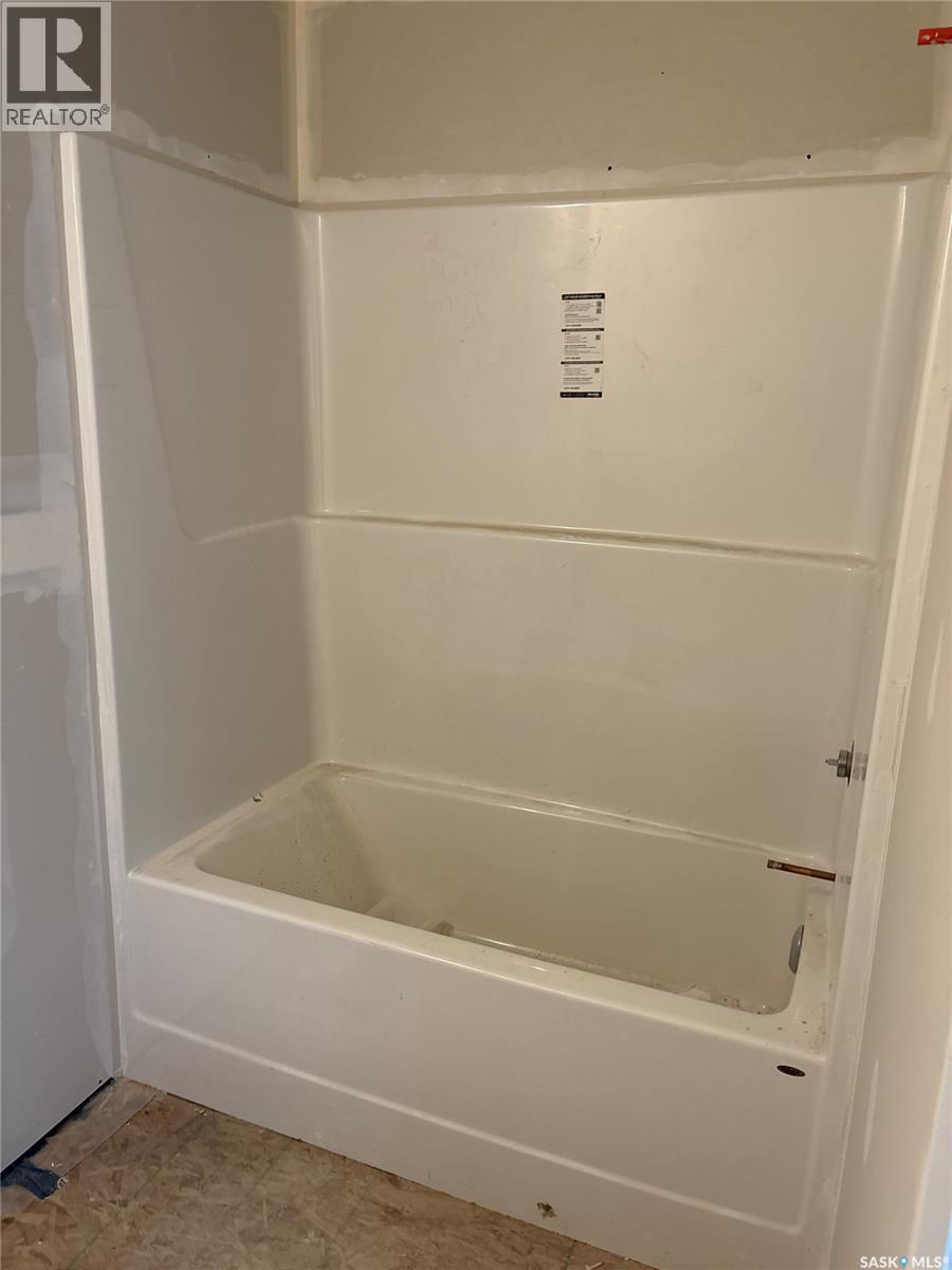 423 Eldorado Street, Warman, SK - Indoor Photo Showing Bathroom