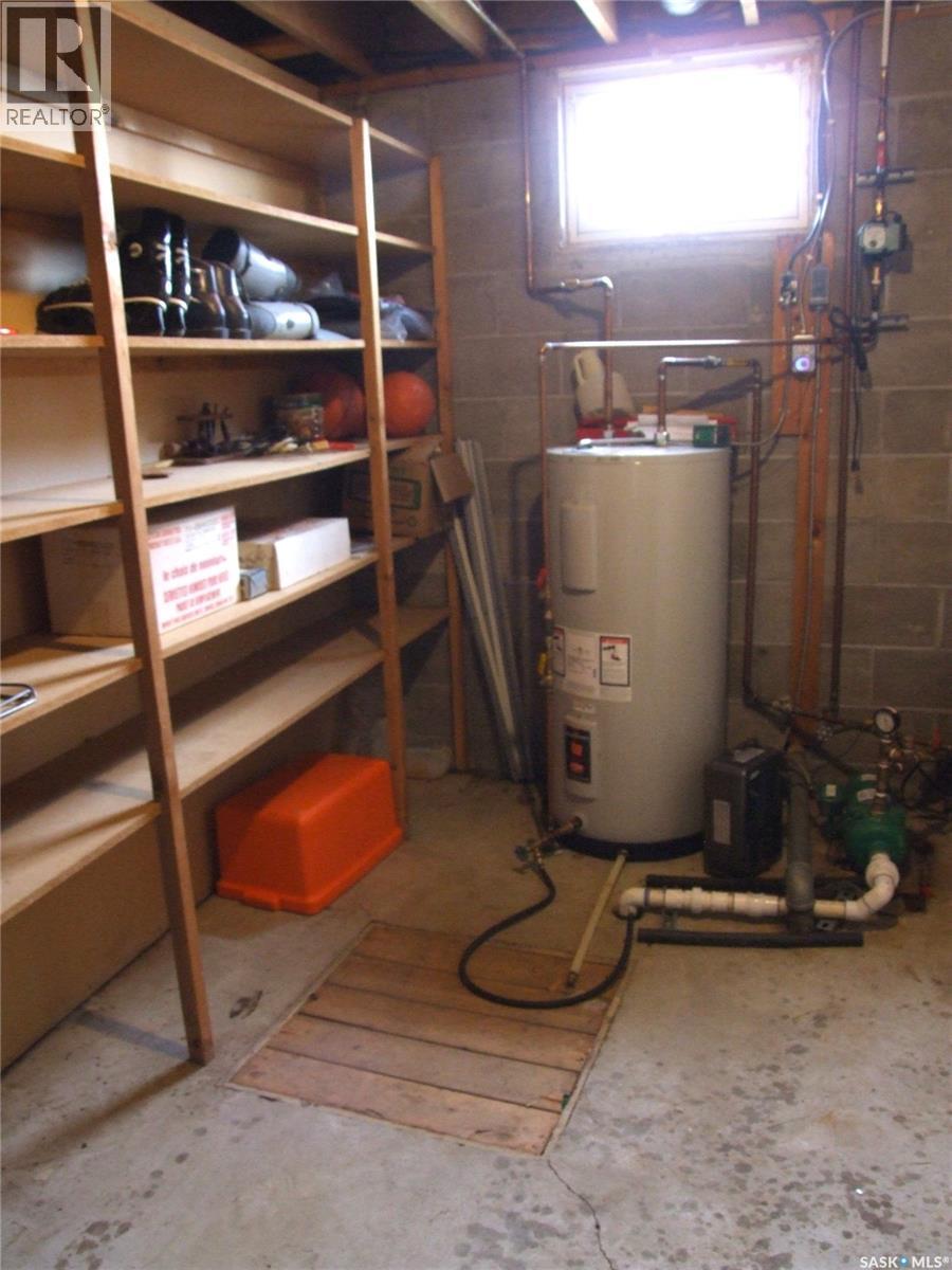 Fitzpatrick Acreage, Eatonia, SK - Indoor Photo Showing Basement