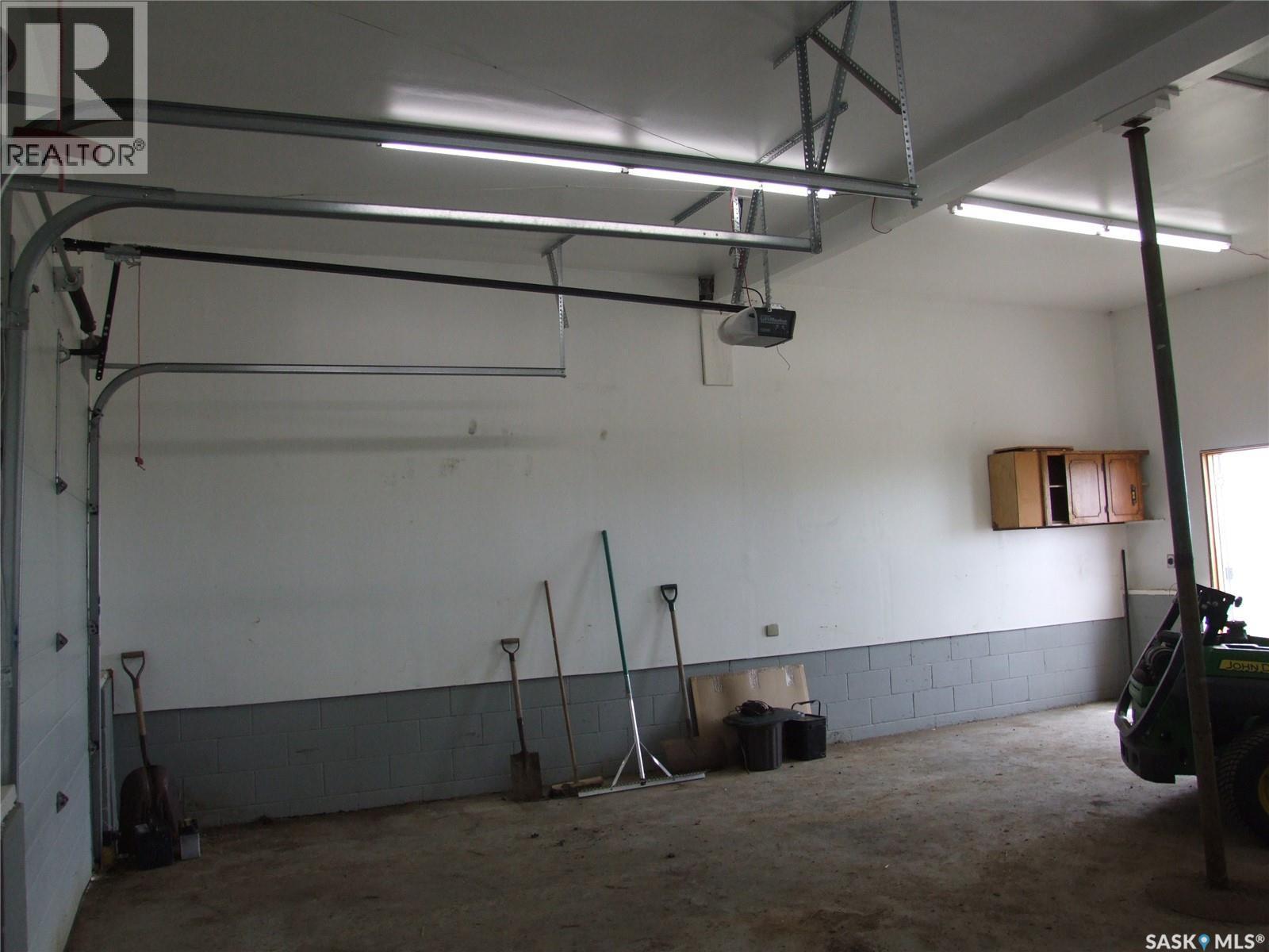 Fitzpatrick Acreage, Eatonia, SK - Indoor Photo Showing Garage
