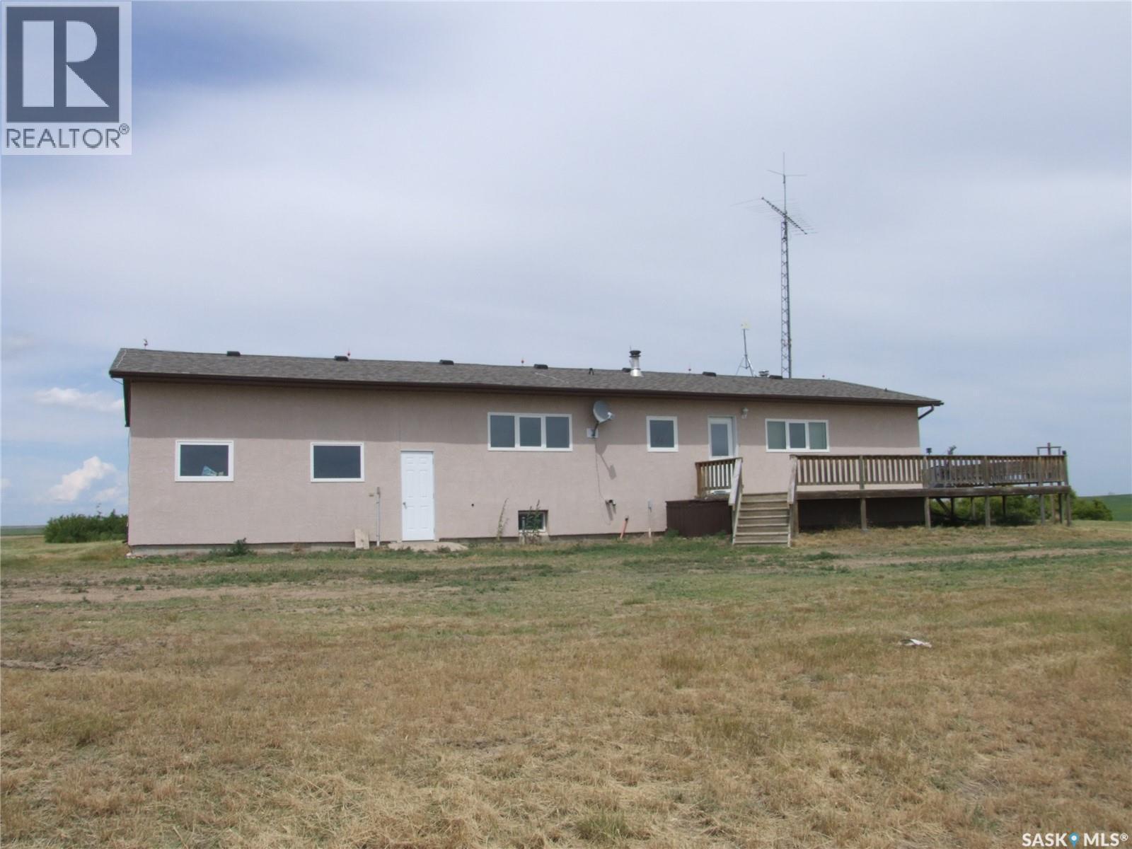 Fitzpatrick Acreage, Eatonia, SK - Outdoor