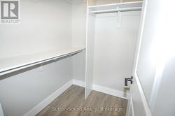 Walkin Closet -