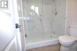 Master Ensuite -
