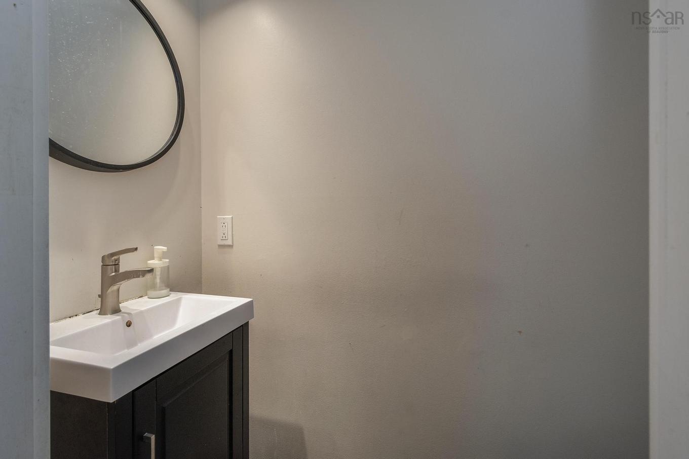 225 Farnham Gate Road, Halifax, NS