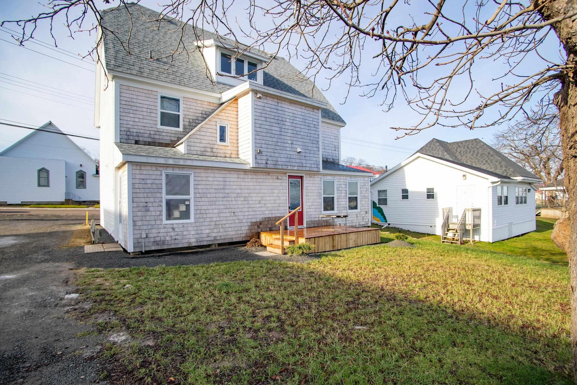 108 Montague Row, Digby, NS
