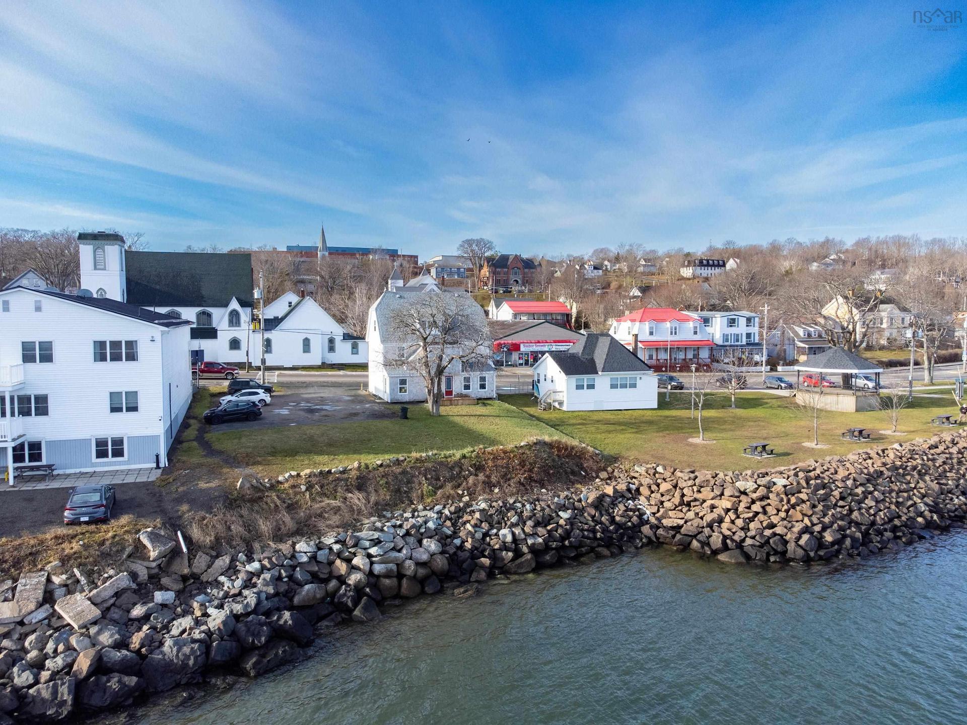 108 Montague Row, Digby, NS