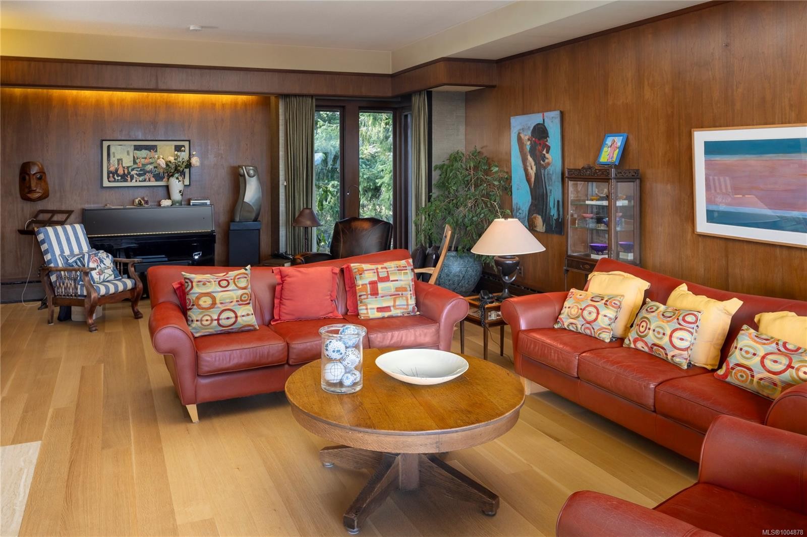 1996 Ferndale Rd, Saanich, BC