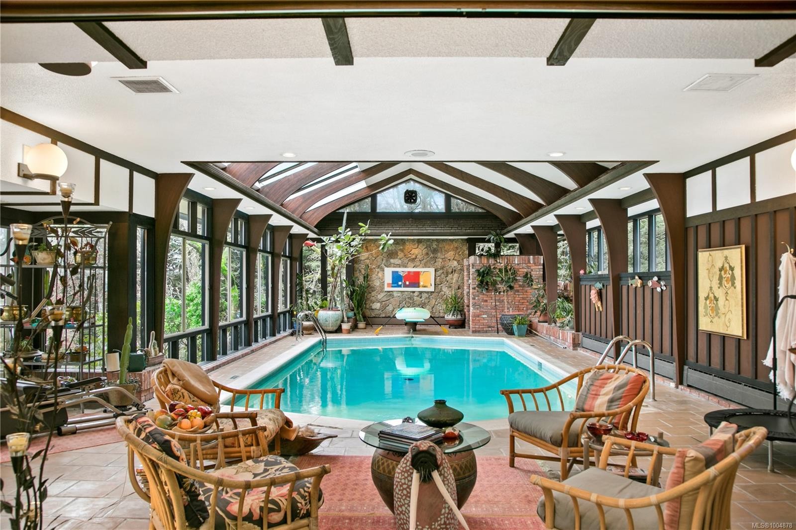 1996 Ferndale Rd, Saanich, BC