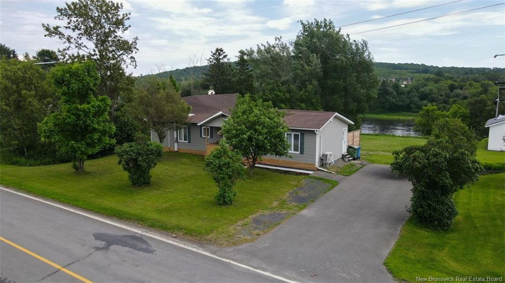 890 Principale St, Clair, NB