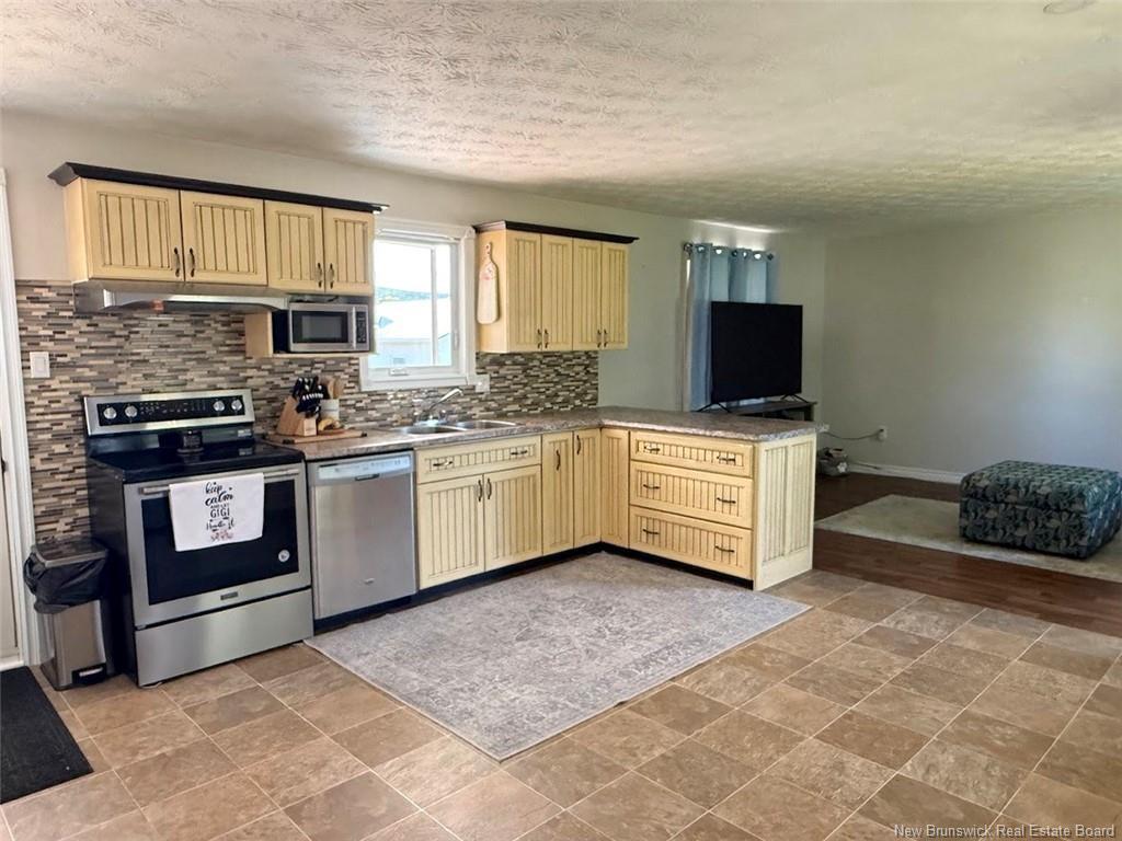 890 Principale St, Clair, NB