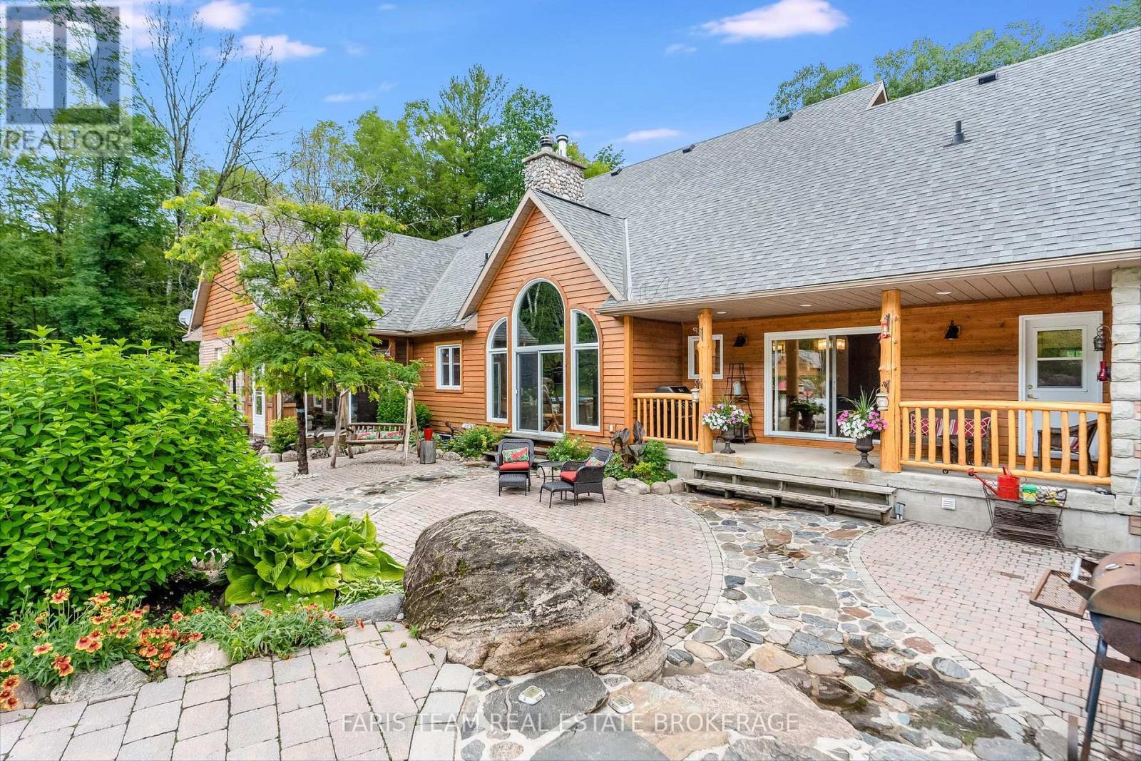 697 Lafontaine Road E, Tiny, ON - Outdoor With Deck Patio Veranda