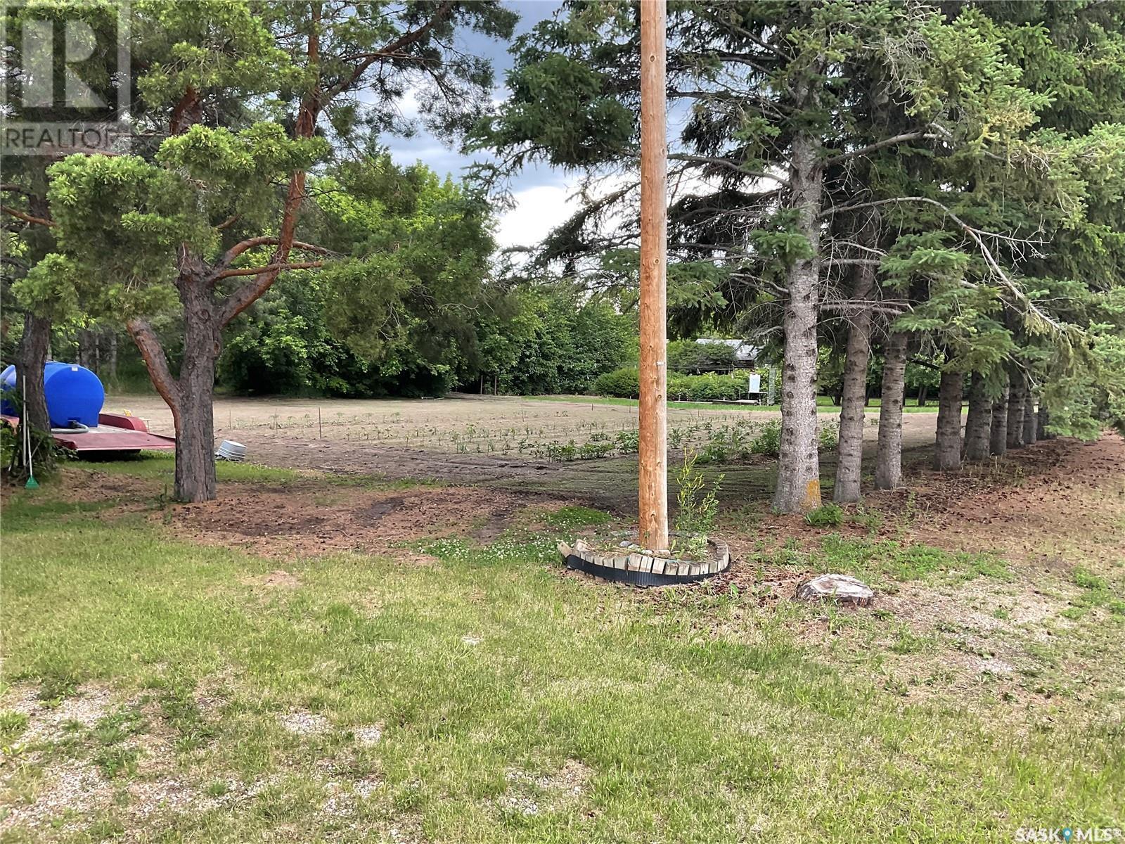 117 First Street E, Invergordon Rm No. 430, SK - Outdoor