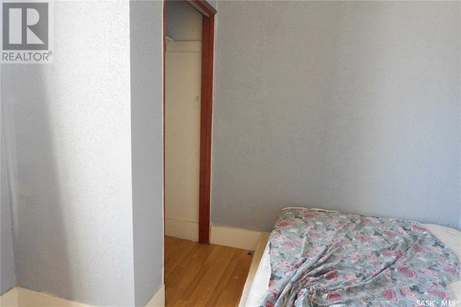 401 Main Street, Mossbank, SK