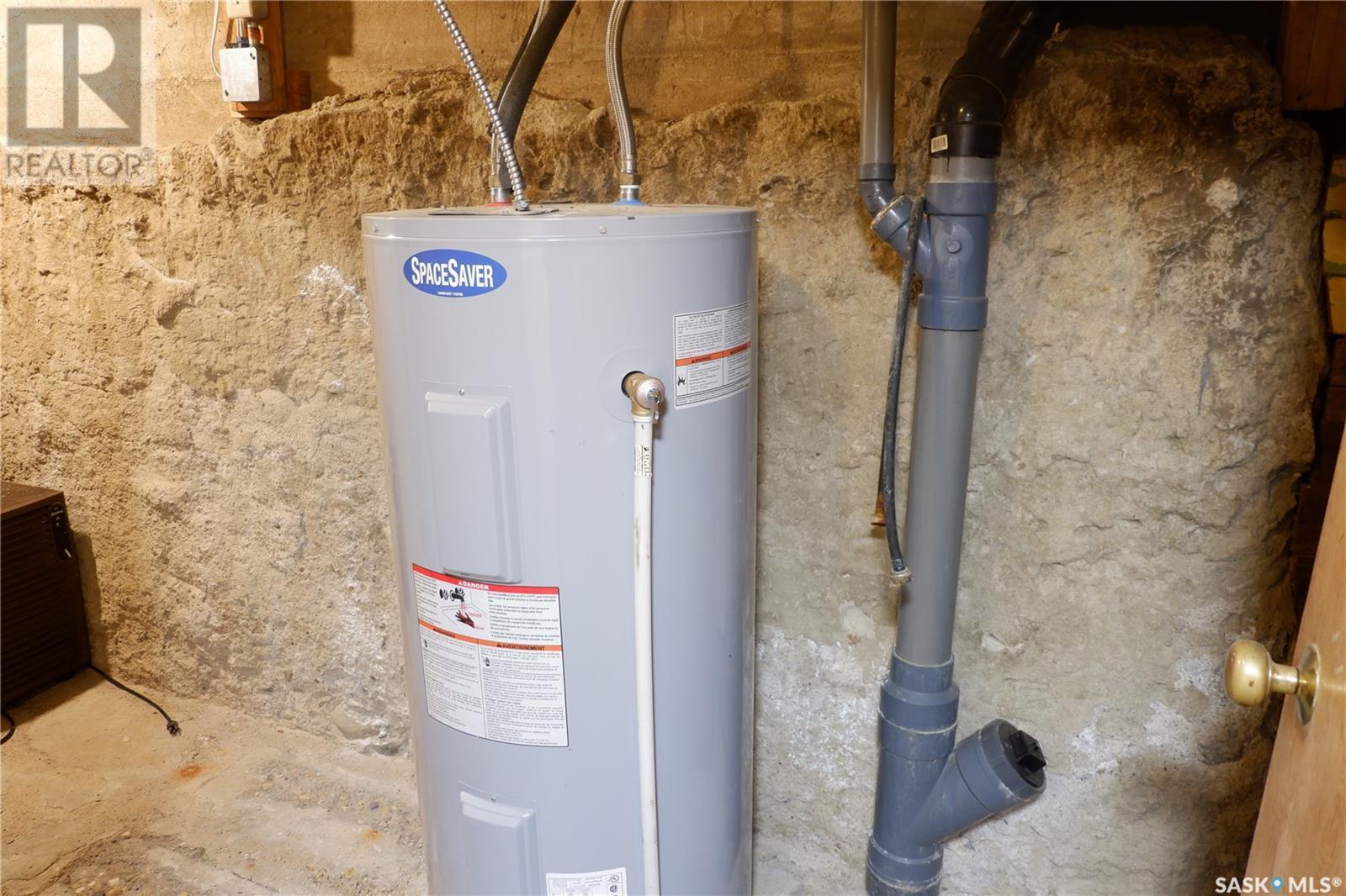 48 2Nd Avenue E, Lafleche, SK - Indoor Photo Showing Basement