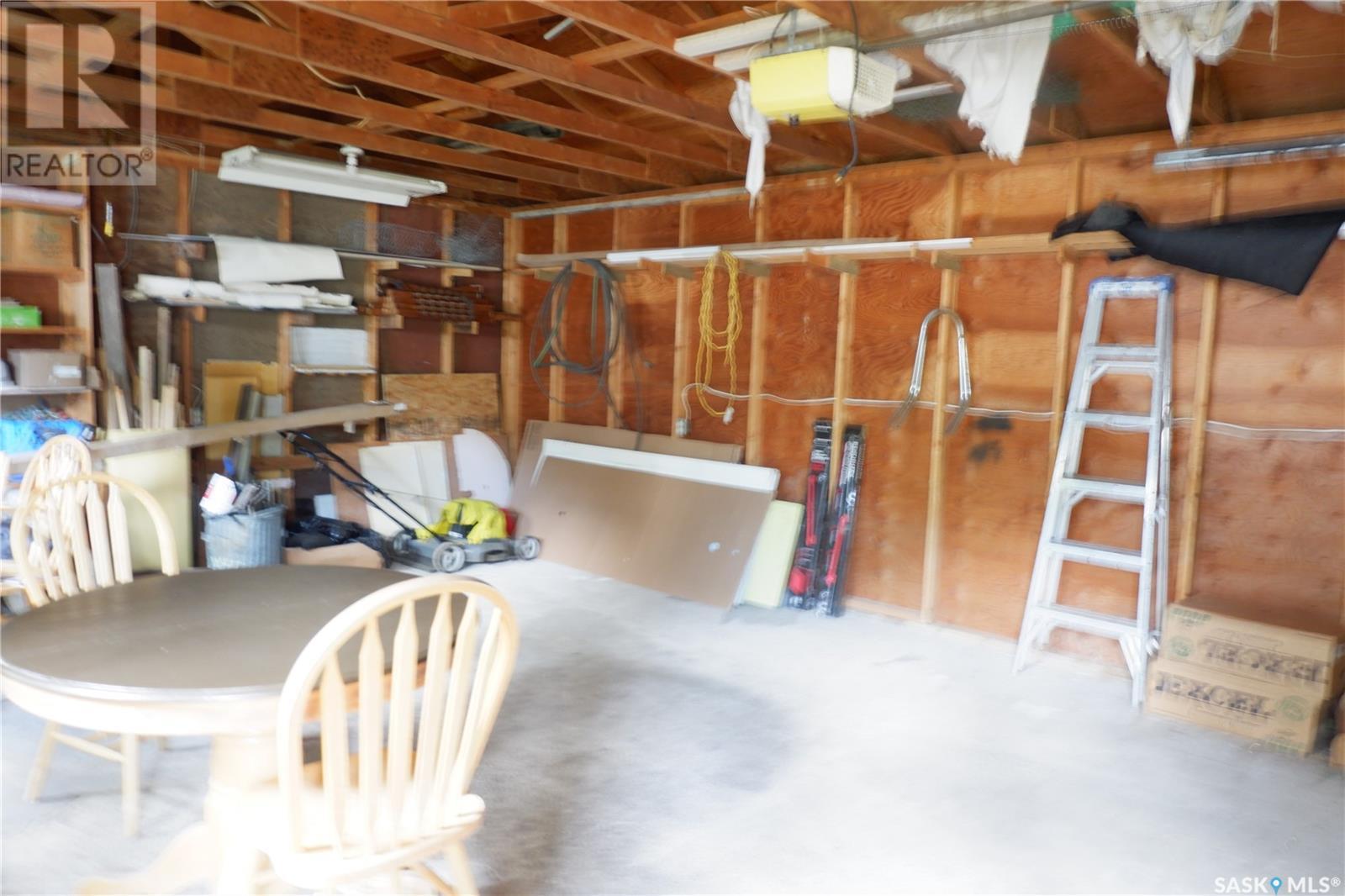 48 2Nd Avenue E, Lafleche, SK - Indoor Photo Showing Other Room