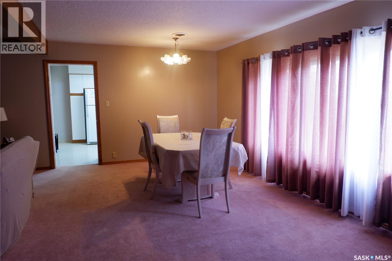 48 2Nd Avenue E, Lafleche, SK