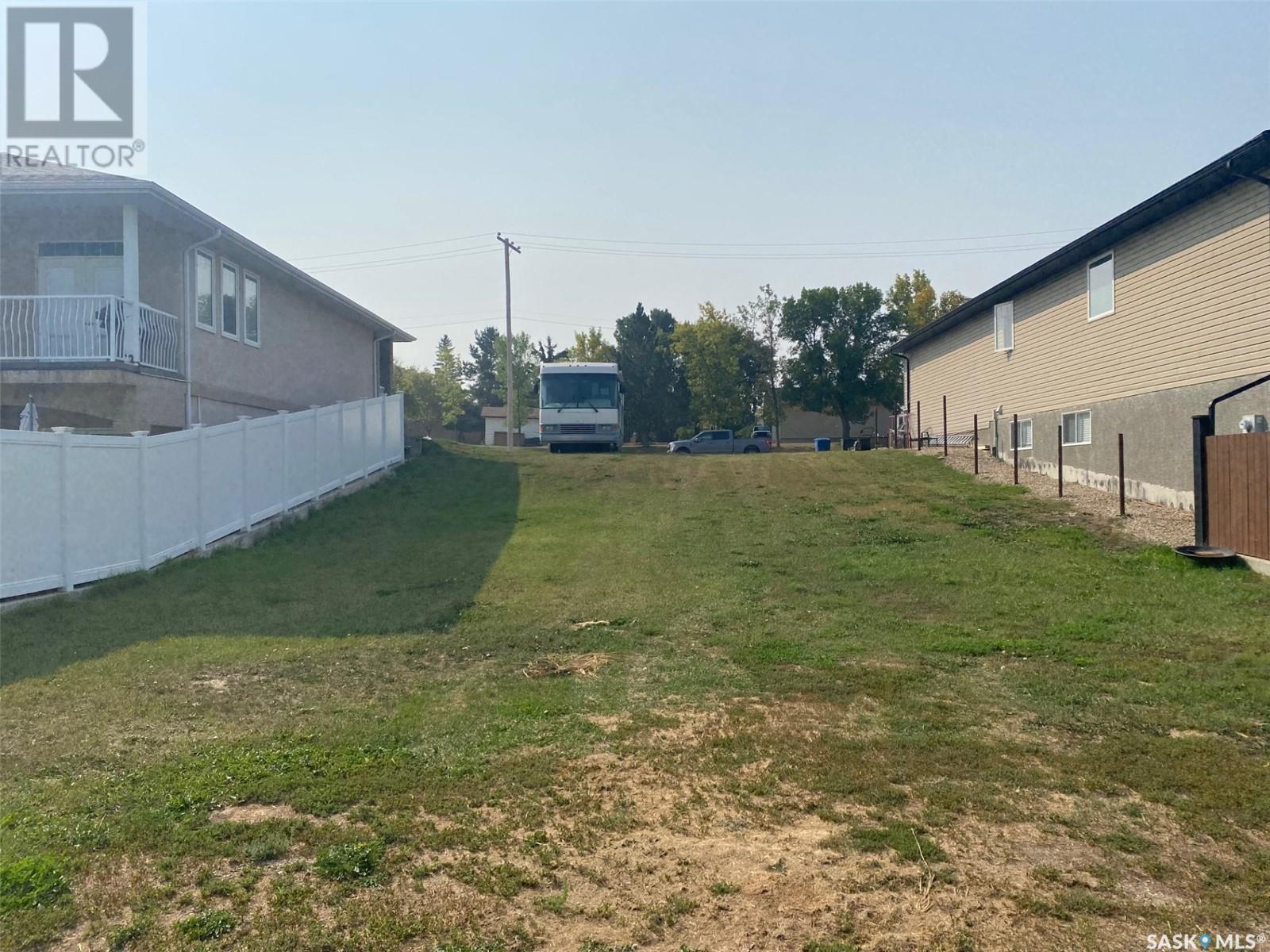 222 Iroquois Street E, Moose Jaw, SK