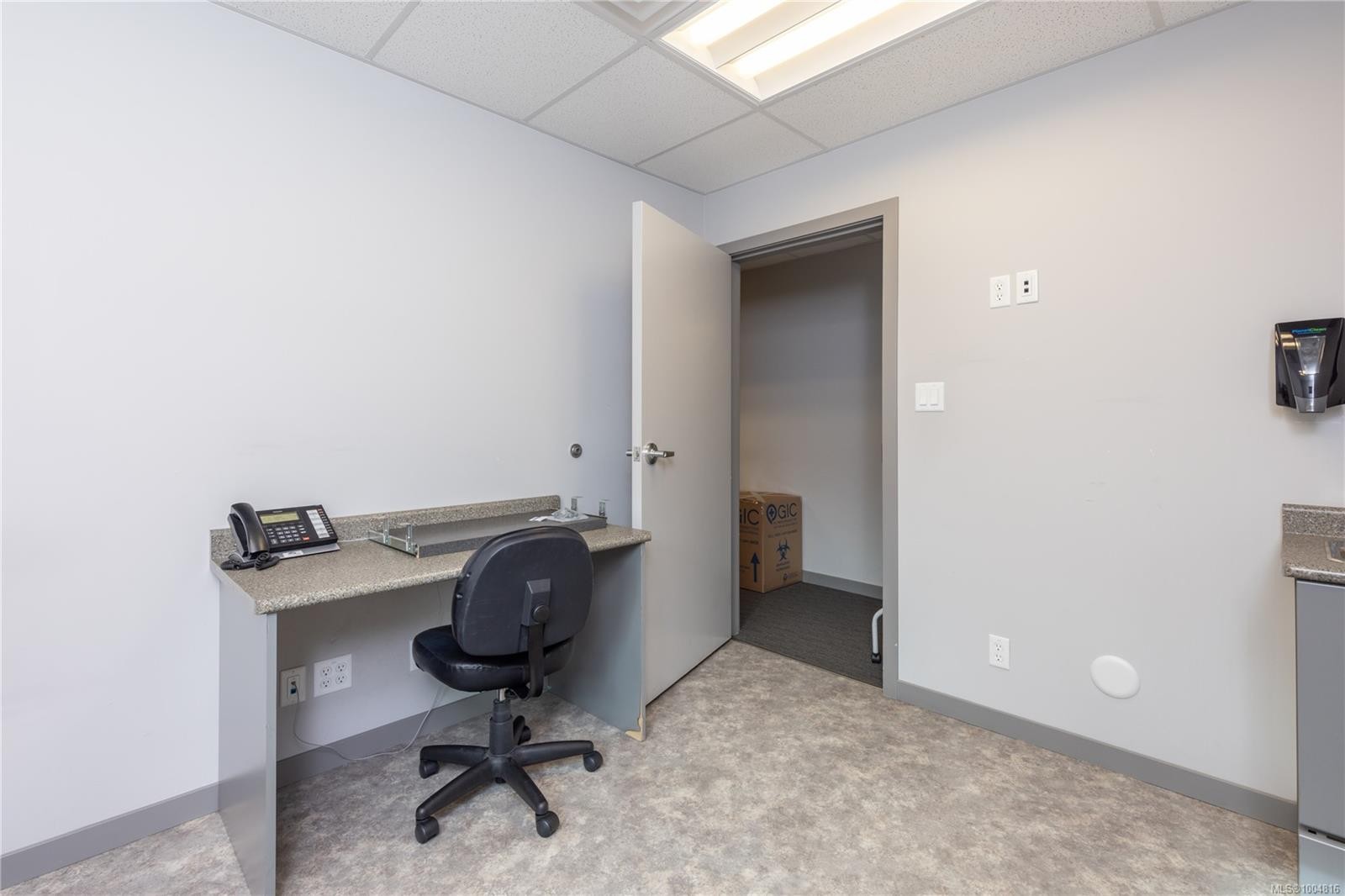 206-1650 Terminal Ave, Nanaimo, BC